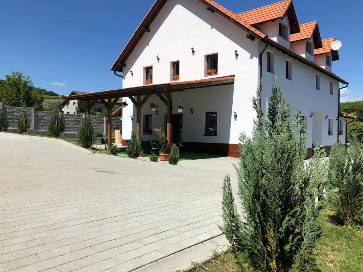 Vilafrancisca10 Alba Iulia Exteriör bild